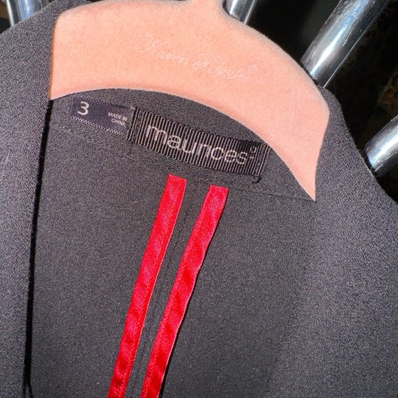 Blazer - Picture 2 of 2